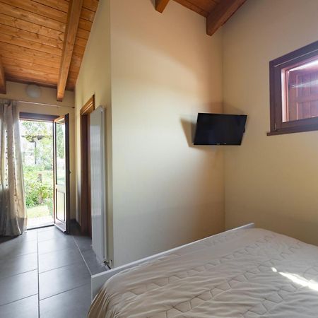 La Valle Dei Caprioli Village Bungalow Park - Freelandia Azienda Agricola Montescudo Esterno foto