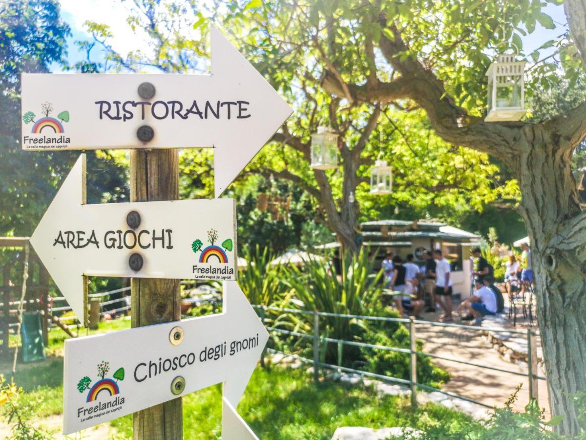 La Valle Dei Caprioli Village Bungalow Park - Freelandia Azienda Agricola Montescudo Esterno foto