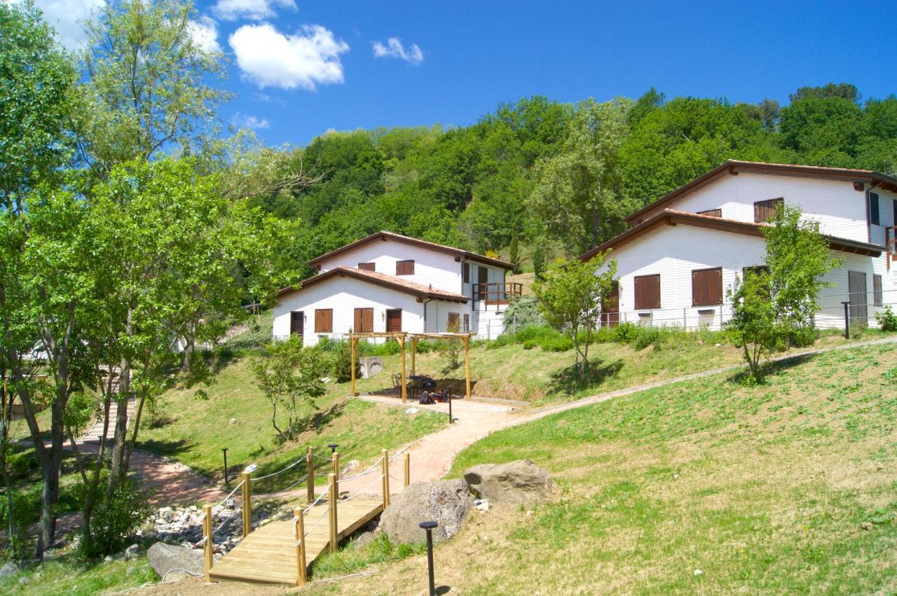 La Valle Dei Caprioli Village Bungalow Park - Freelandia Azienda Agricola Montescudo Esterno foto