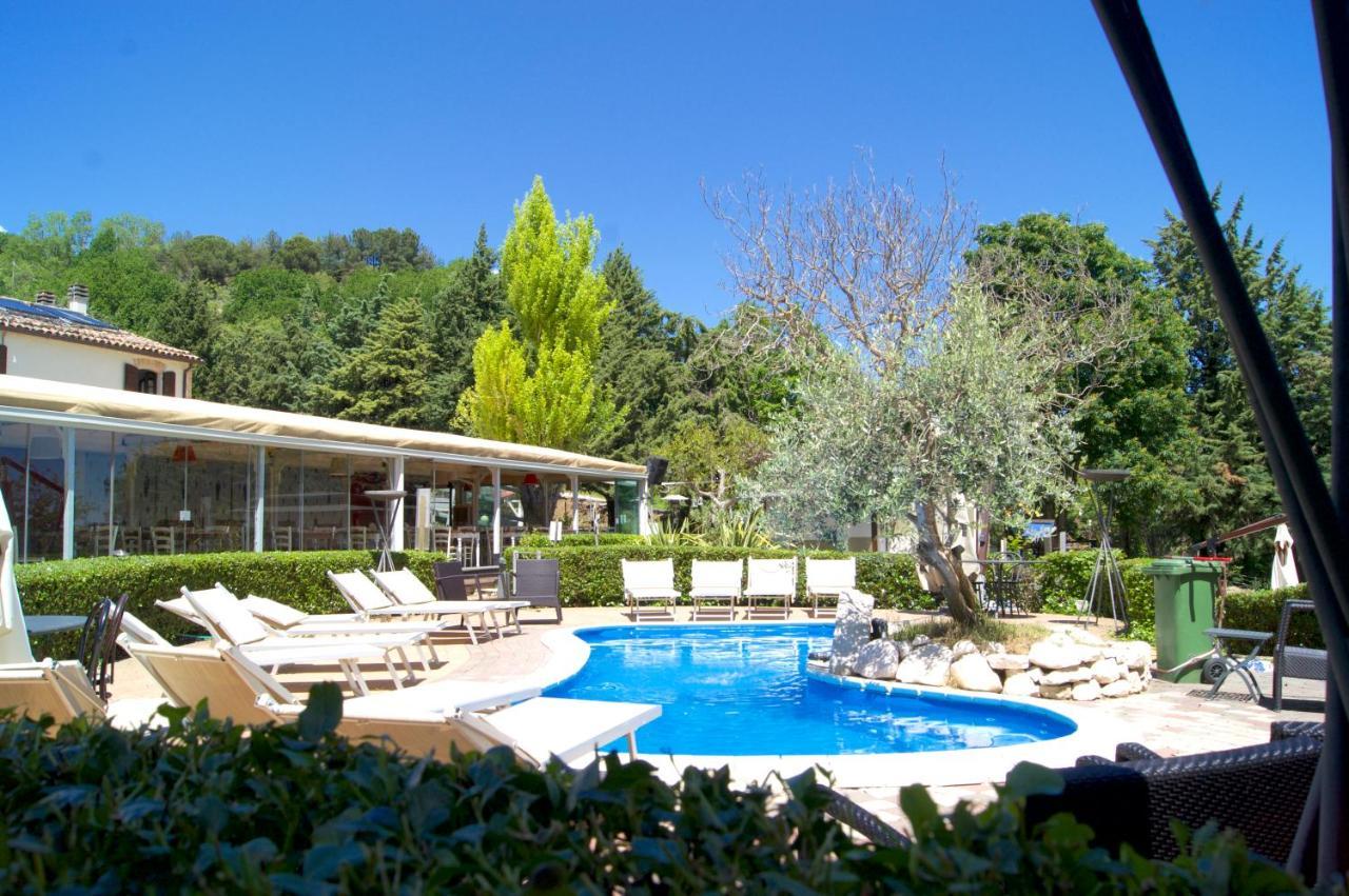 La Valle Dei Caprioli Village Bungalow Park - Freelandia Azienda Agricola Montescudo Esterno foto
