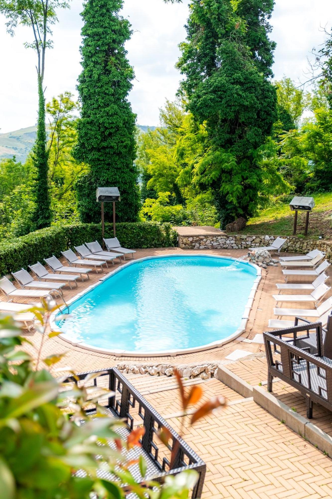 La Valle Dei Caprioli Village Bungalow Park - Freelandia Azienda Agricola Montescudo Esterno foto