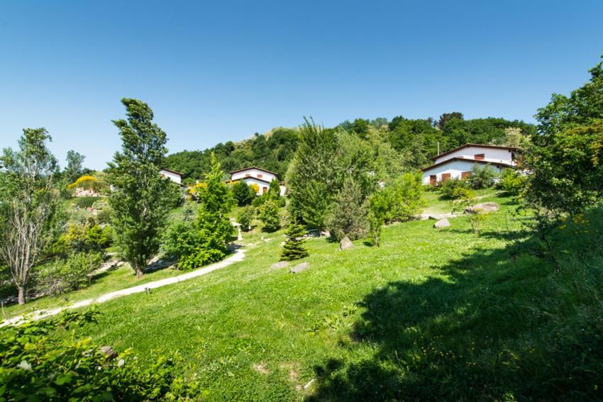 La Valle Dei Caprioli Village Bungalow Park - Freelandia Azienda Agricola Montescudo Esterno foto